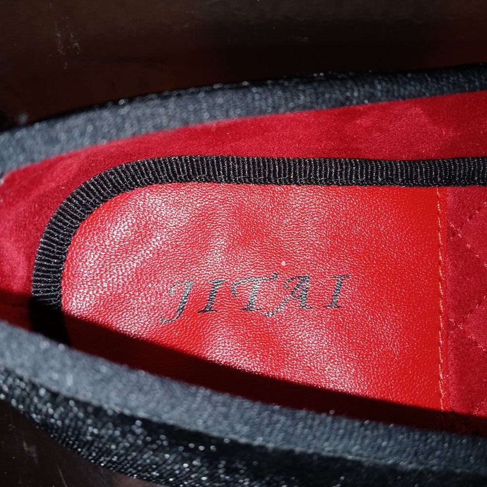 Designer Shoes - Picture 4 of 5